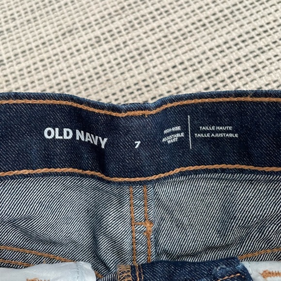 Old Navy Shorts - Picture 2 of 2